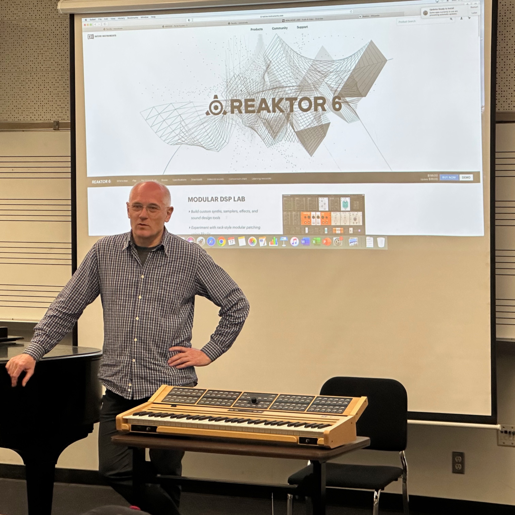 Stephan Schmitt presenting REAKTOR with a music technology instrument